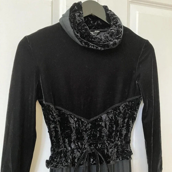 Vintage 90’s Grace Black Velvet Long Sleeve Midi Dress Goth Whimsical  Fairy - Picture 5 of 5